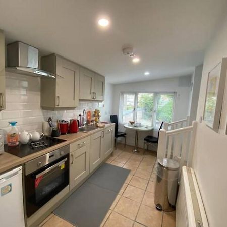 Location, Location! Gorgeous 1 Bed Apt- Killarney Ngoại thất bức ảnh
