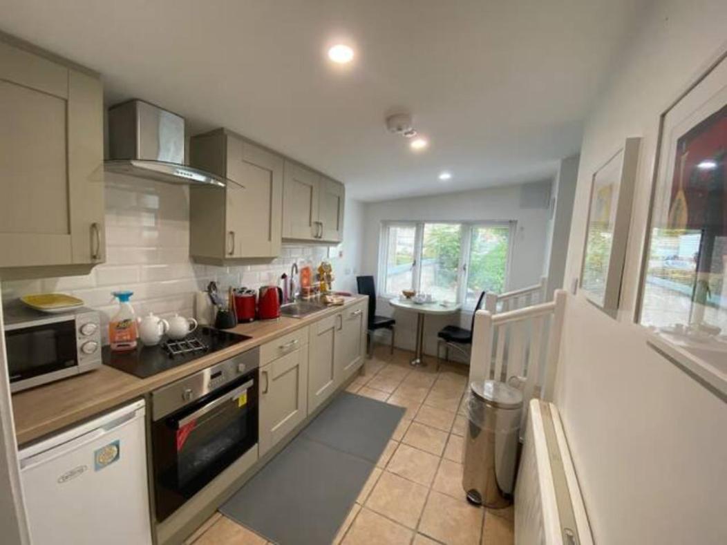 Location, Location! Gorgeous 1 Bed Apt- Killarney Ngoại thất bức ảnh
